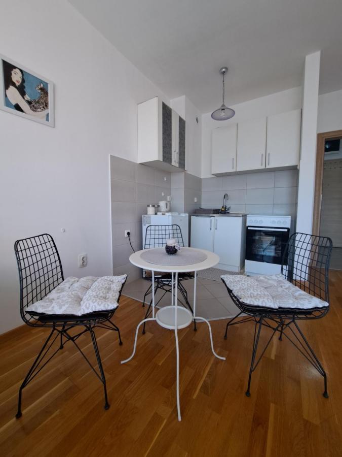 Hana Apartment Podgorica Bagian luar foto