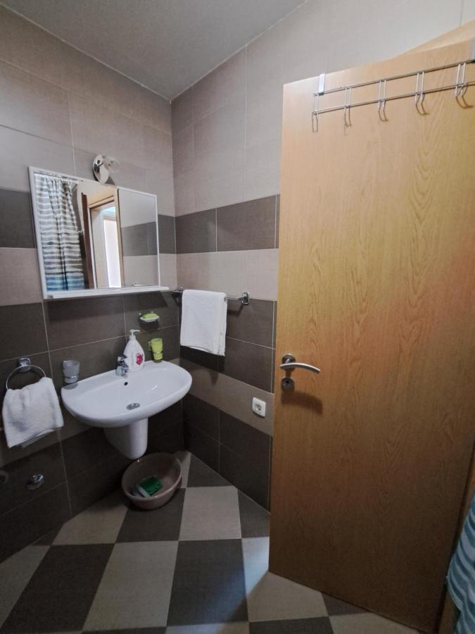 Hana Apartment Podgorica Bagian luar foto